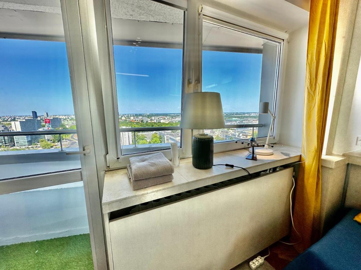 ワルシャワSun Clima/Ac Metro X2 Fast Wifi 500 Mbs 70'Tv Netflix Appletv Hboアパートメント エクステリア 写真